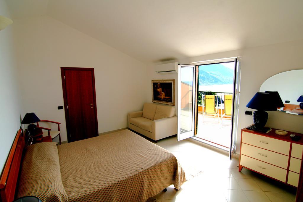 Deluxe Triple Room,122244769:JPEG